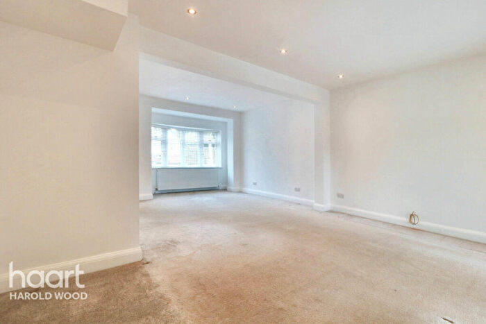 3 Bedroom End Of Terrace House For Sale In Ethelburga Road, Harold Wood, RM3