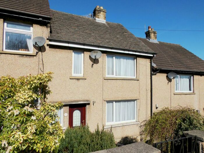 3 Bedroom Terraced House To Rent In Windy Bank, Colne, BB8