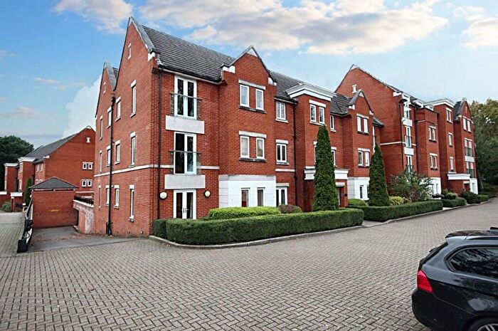 2 Bedroom Apartment To Rent In Comptons Lane, Horsham, RH13