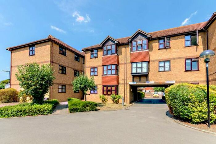 1 Bedroom Flat To Rent In Mangles Road, Guildford, GU1