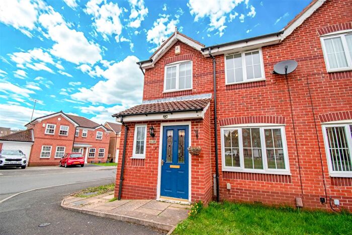 3 Bedroom Semi-Detached House For Sale In Thornhill Drive, South Normanton, Alfreton, DE55