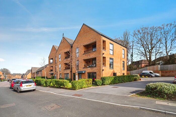 1 Bedroom Flat For Sale In Divot Way, Basingstoke, RG24
