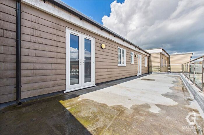 3 Bedroom Apartment To Rent In London Road, East Grinstead, West Sussex, RH19