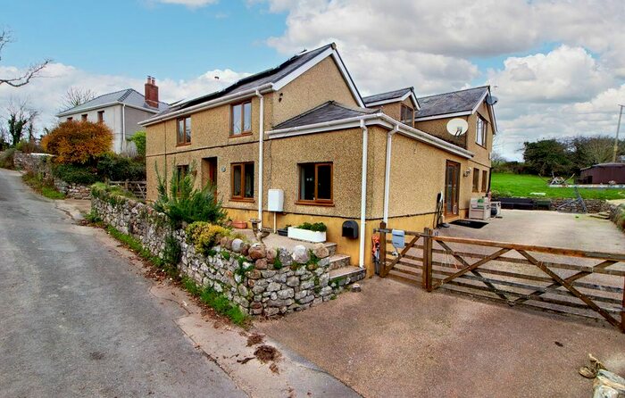 6 Bedroom Detached House For Sale In Landimore, Swansea, SA3