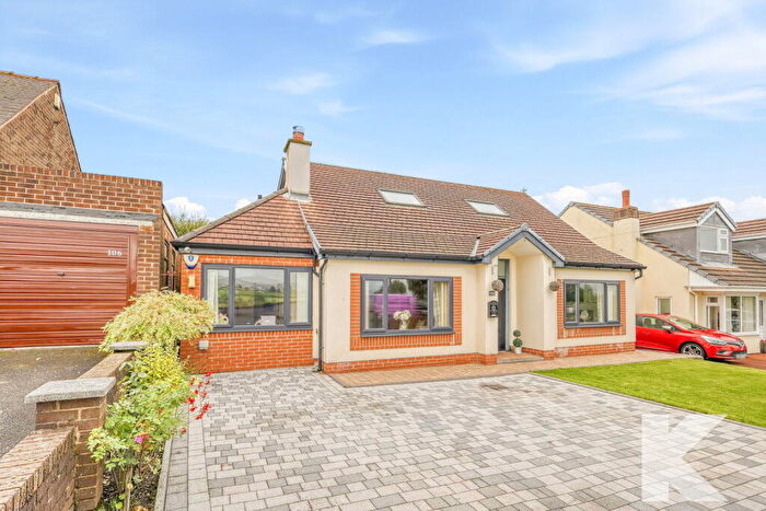 3 Bedroom Detached House For Sale In Shaw Road, OL16