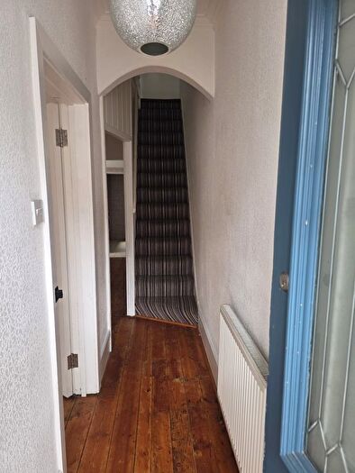 4 Bedroom Semi-Detached House To Rent In St. Georges Road, Feltham, TW13