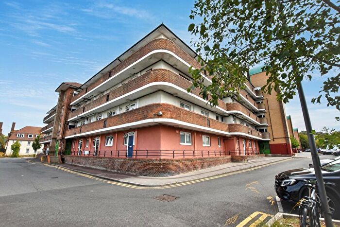 2 Bedroom Flat For Sale In Flat Acworth House, Barnfield Road, Woolwich, London, SE18