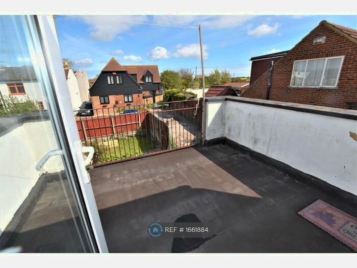 2 Bedroom End Of Terrace House To Rent In High Street, Garlinge, Margate, CT9