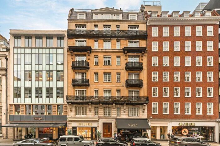 1 Bedroom Flat For Sale In Berkeley Street, London, W1J