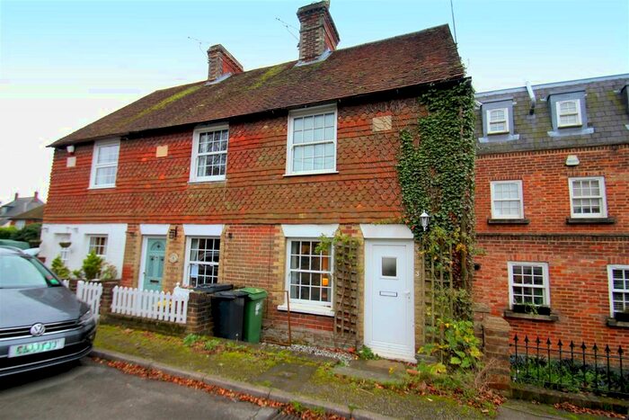 3 Bedroom Terraced House To Rent In Chart Road, Chart Sutton, Maidstone, Kent ME17
