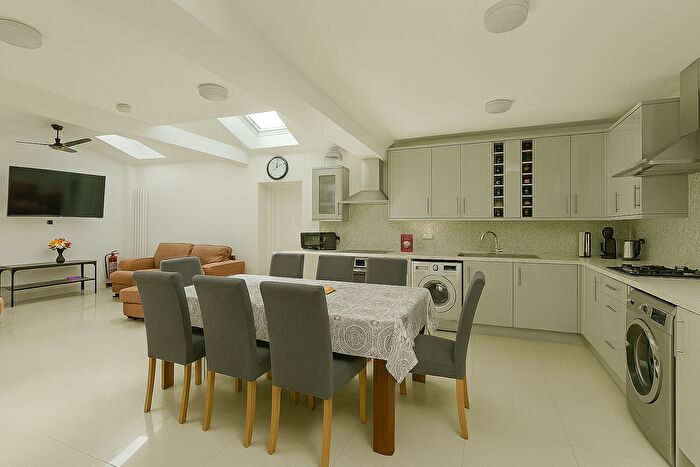 Property To Rent In Cheriton Avenue, Ilford, IG5