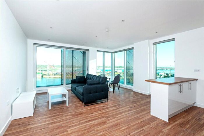 2 Bedroom Flat For Sale In Chatham Waters, South House, Gillingham Gate Road, Gillingham, ME4