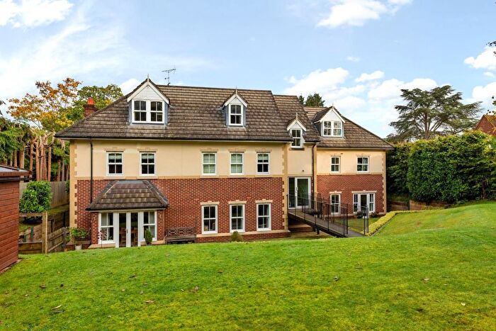 1 Bedroom Flat To Rent In Mount Harry Road, Sevenoaks, TN13