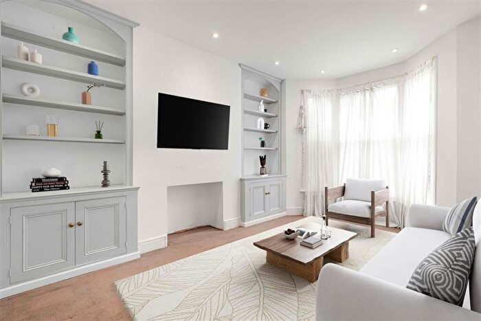 2 Bedroom Flat For Sale In Erlanger Road, New Cross, SE14