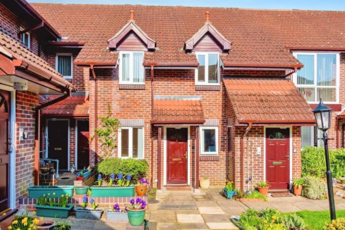 2 Bedroom Retirement Property For Sale In Sharon Road, West End, Southampton, SO30