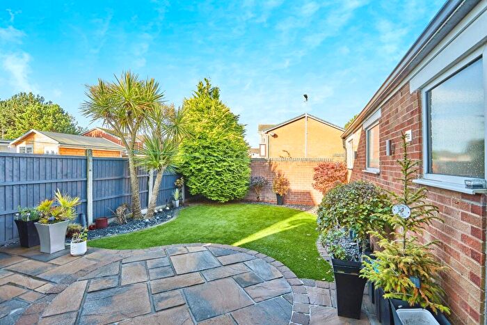 3 Bedroom Detached House For Sale In Nevis Close, Stenson Fields, Derby, DE24