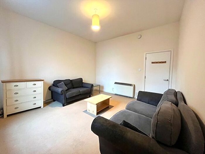 2 Bedroom Flat To Rent In The Green, City Centre, Aberdeen, AB11