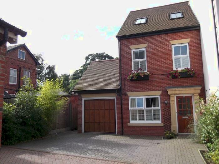 4 Bedroom Town House To Rent In Kingbur, Shropshire Street, Audlem, Cheshire, CW3