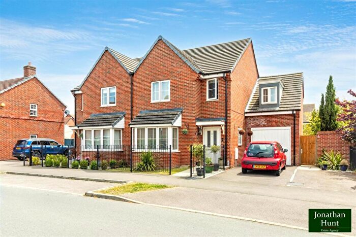 4 Bedroom Semi-Detached House For Sale In Stearn Way, Buntingford, SG9