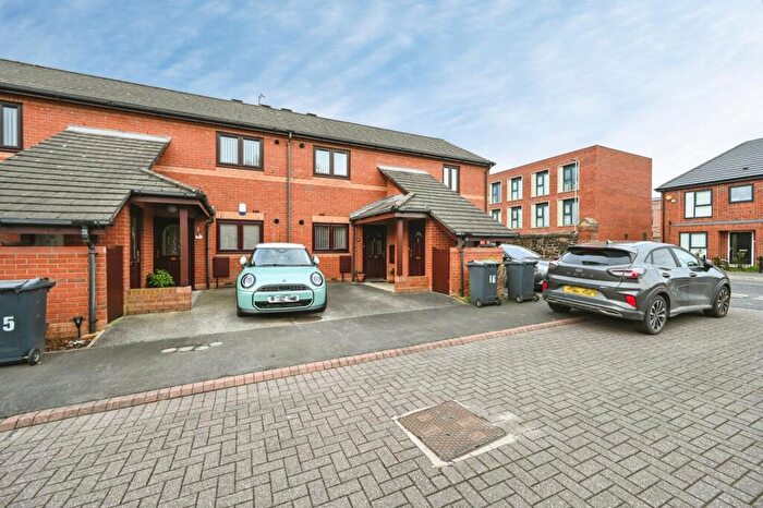 2 Bedroom Apartment For Sale In Hunter Court, Prescot, Merseyside, L34