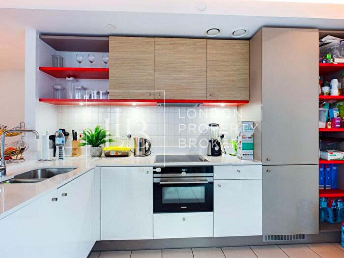 2 Bedroom Apartment To Rent In Hoola Building West, Royal Victoria Docks, E16