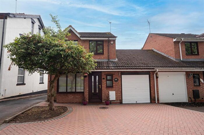 3 Bedroom Property To Rent In Shirley Road, Birmingham, B27