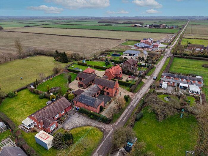 4 Bedroom Detached House For Sale In School Lane, Springthorpe, DN21