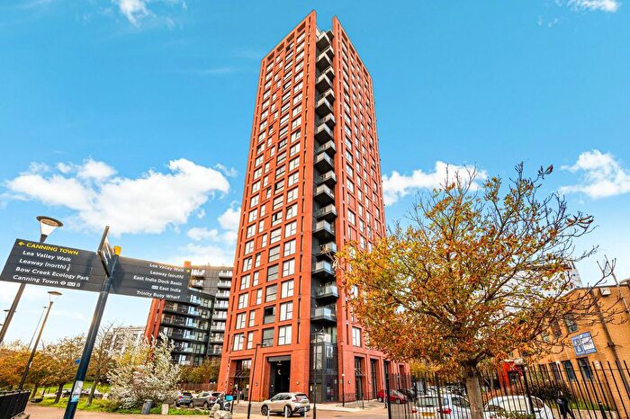 1 Bedroom Flat To Rent In Avalon Point, Silvocea Way, London, E14