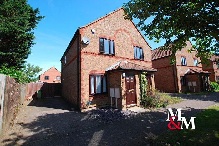 2 Bedroom Semi-Detached House To Rent In Isaacson Drive, Wavendon Gate, MK7
