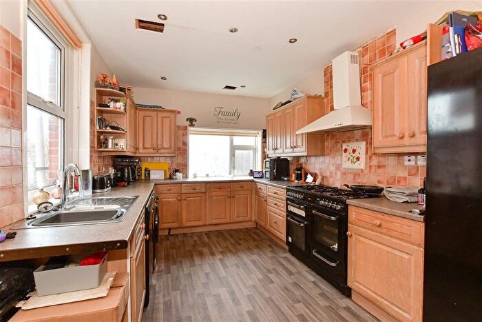 3 Bedroom Semi Detached House For Sale In Daniel Street, Ryde, Isle Of Wight, PO33