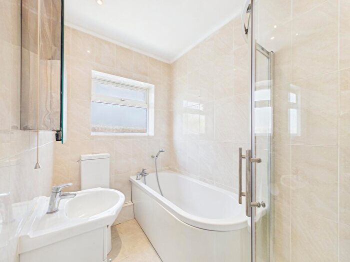3 Bedroom Detached Bungalow For Sale In Magnolia Avenue, Margate, CT9 - Photo 7