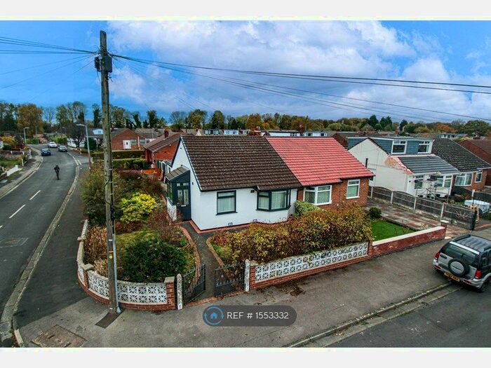 2 Bedroom Bungalow To Rent In School Lane, Irlam, Manchester, M44