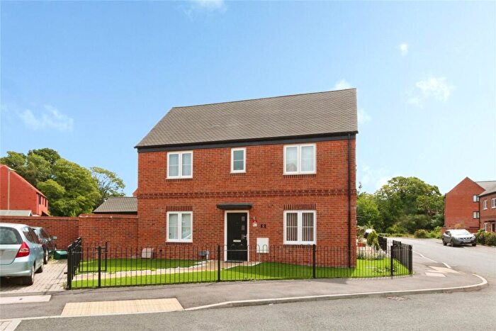 3 Bedroom Detached House For Sale In Coulter Road, Basingstoke, Hampshire, RG23