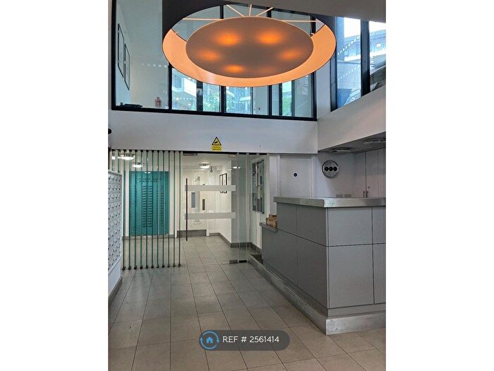 2 Bedroom Flat To Rent In Jubilee Heights, London, SE10