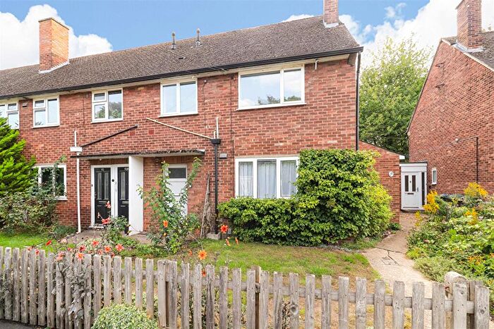 1 Bedroom Maisonette For Sale In Chalmers Road, Cambridge, CB1