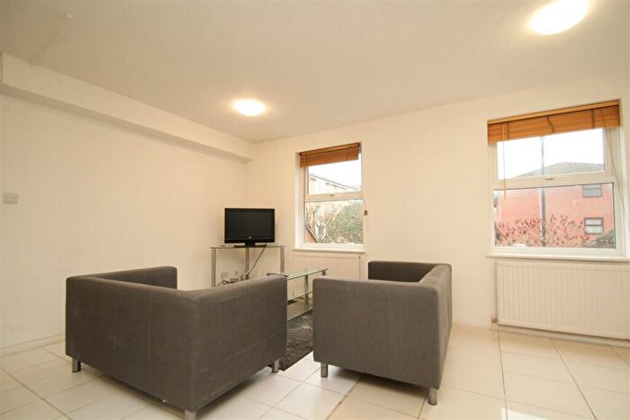 2 Bedroom Apartment To Rent In Barker Drive, London, NW1