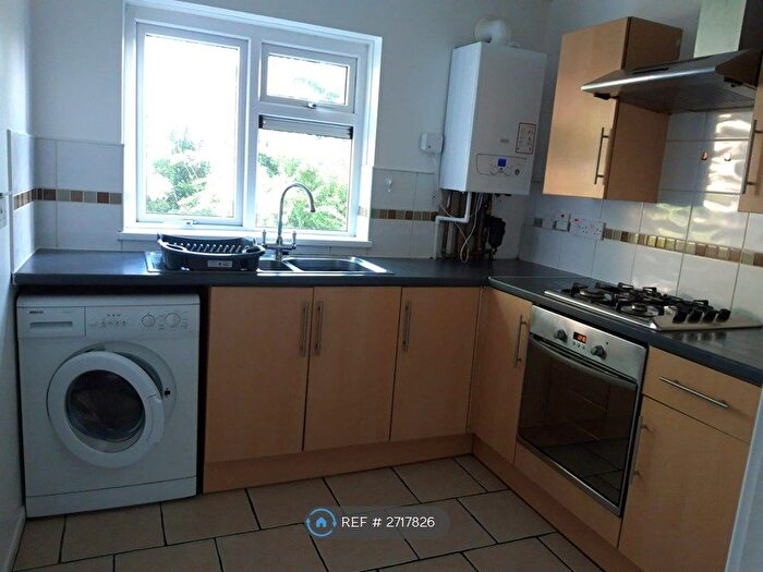 2 Bedroom Flat To Rent In Maindy, Maindy, Cardiff, CF14