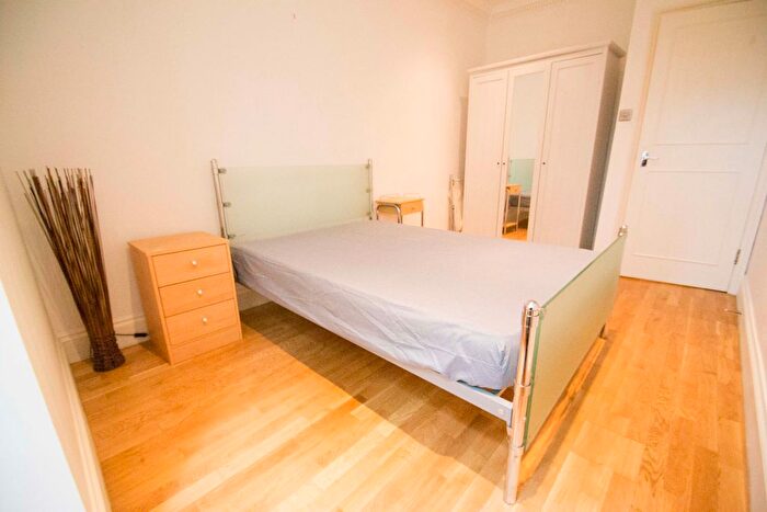 1 Bedroom Flat To Rent In Cleveland Sq, London, W2