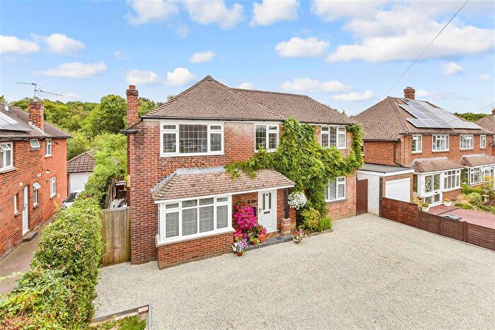 4 Bedroom Detached House For Sale In Heather Drive, St Michaels, Tenterden, Kent, TN30