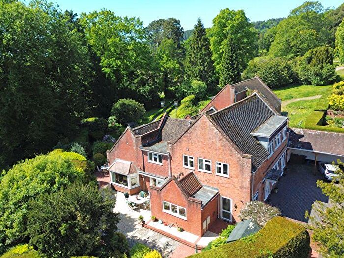 4 Bedroom Semi-Detached House For Sale In Station Road, Sidmouth, EX10