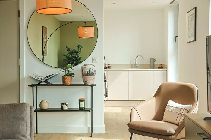 2 Bedroom Apartment To Rent In The Silver Yard, Birmingham Birmingham, B4