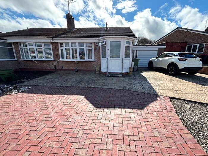 2 Bedroom Bungalow For Sale In Oldcroft, Oakengates, Telford, Shropshire, TF2