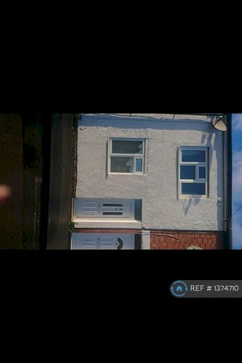 2 Bedroom Terraced House To Rent In Stanley Road, Gloucester, GL1