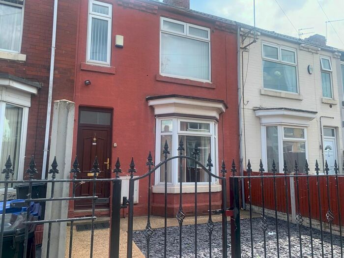 3 Bedroom Property To Rent In Radcliffe Road, Bentley, Doncaster, DN5