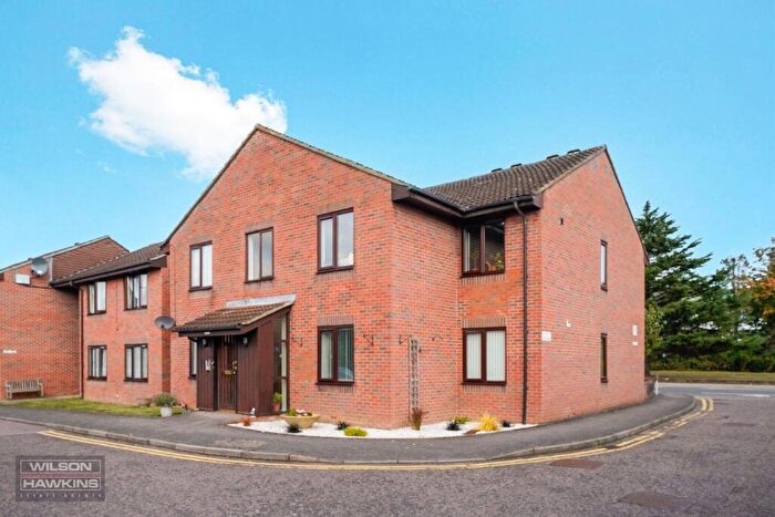 2 Bedroom Flat For Sale In Betjeman Close, Pinner, HA5