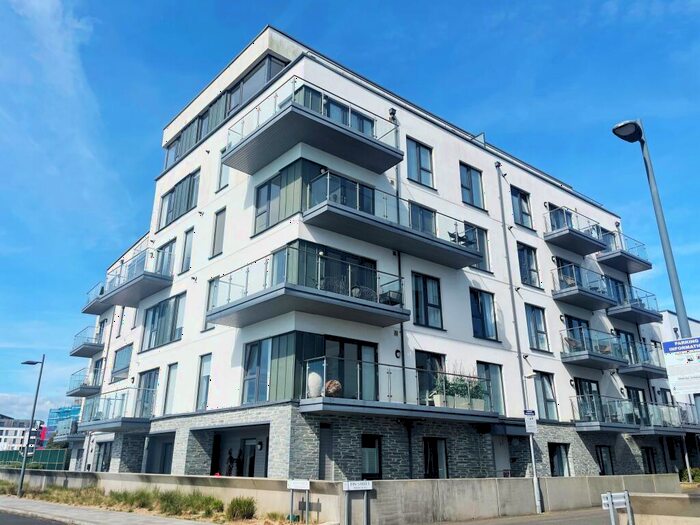 2 Bedroom Flat To Rent In Fin Street, Quadrant Quay, Plymouth, PL1
