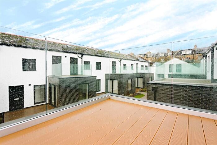 2 Bedroom Flat To Rent In Fonthill Mews, Finsbury Park, N4
