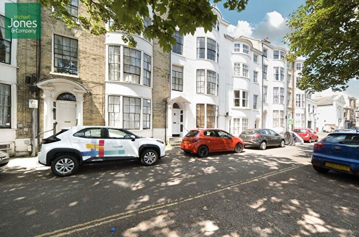 1 Bedroom Flat To Rent In Bedford Row, Worthing, West Sussex, BN11