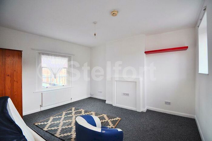 1 Bedroom Flat To Rent In Deptford Broadway, London, SE8