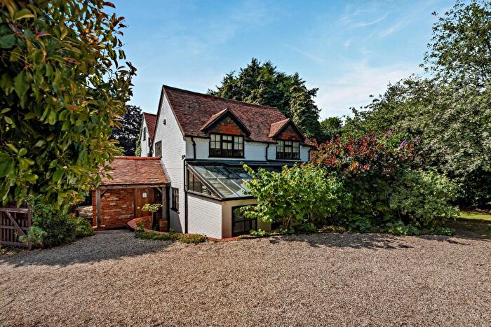 6 Bedroom Detached House For Sale In Beckfords, Upper Basildon, Berkshire, RG8
